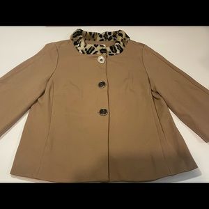 Chicos Faux Cheetah Fur Women Jacket. Cropped Sleeves Size 1 (Medium)